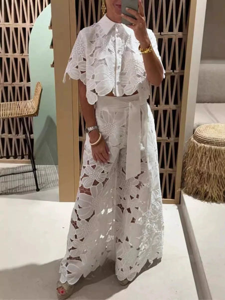 Trendy Floral Lace Short Sleeve Blouse And Pants Set
