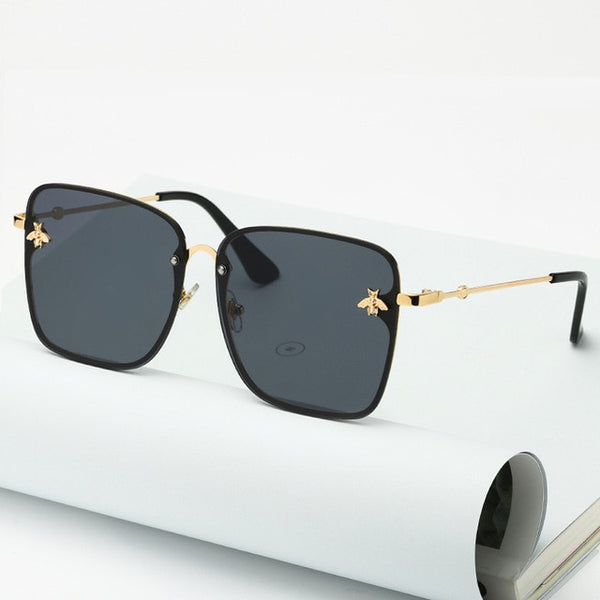 Trendy Oversized Rimless Square Sunglasses - TrendsetterbyTracy Boutique